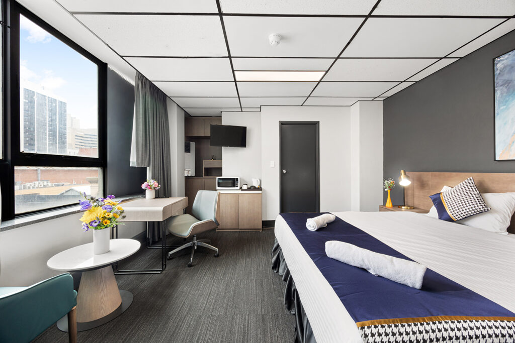 PREMIUM QUEEN ROOM