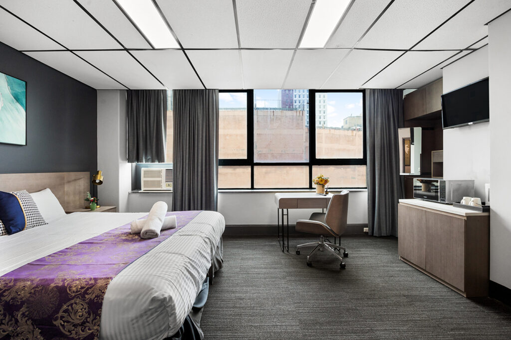 PREMIUM KING ROOM